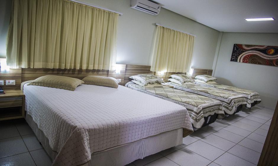 Hotel Baeza Goiatuba الغرفة الصورة